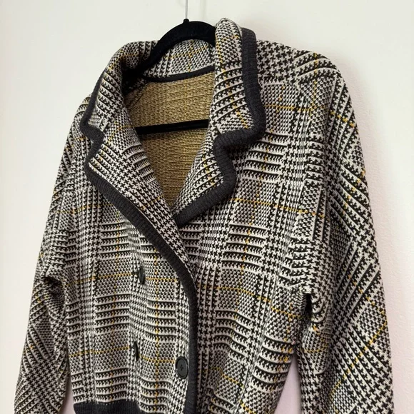 Valentino Women 100% Wool Houndstooth Knit Cardigan Jacket Bomber, size 40/6 US - Picture 2 of 12